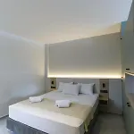 W/king Size Bed Near The Heart Of