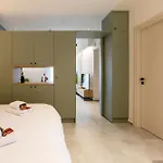 公寓 W/king Size Bed Near The Heart Of