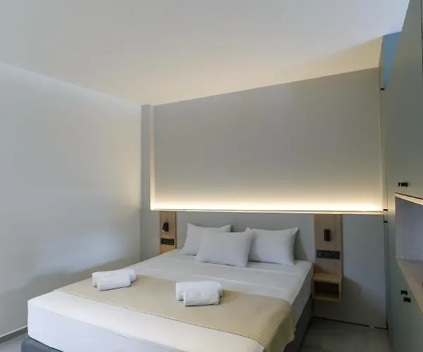 W/king Size Bed Near The Heart Of