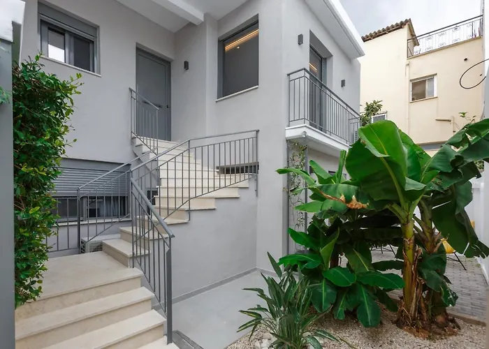 Apartament W/king Size Bed Near The Heart Of *