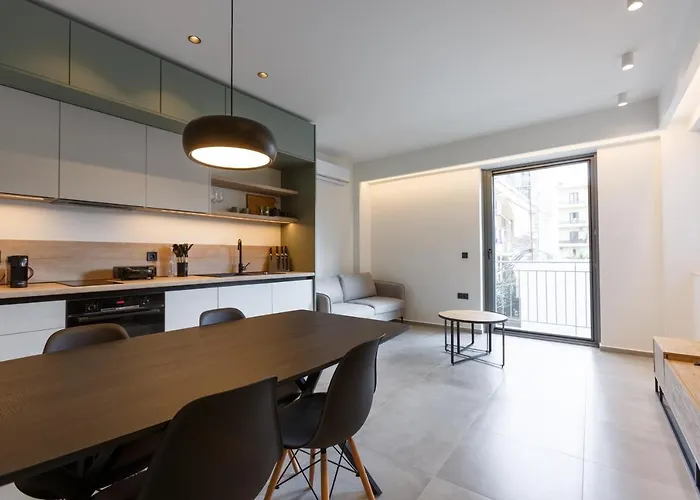 W/king Size Bed Near The Heart Of Apartament *