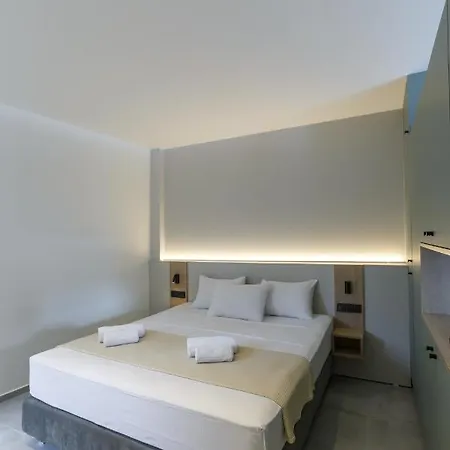 W/king Size Bed Near The Heart Of