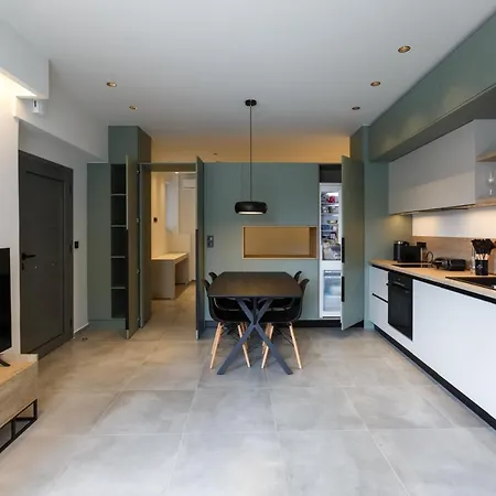 Διαμέρισμα W/king Size Bed Near The Heart Of