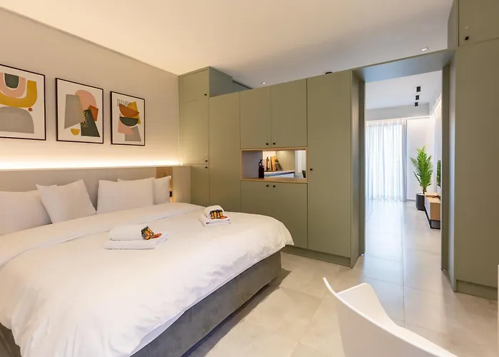 アパート W/king Size Bed Near The Heart Of *